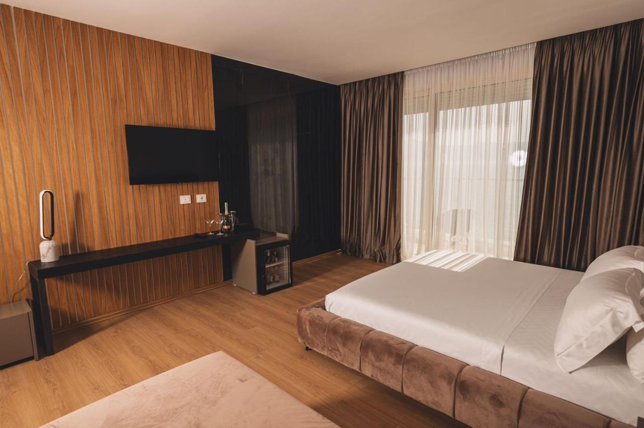 Grand Mirage Hotell Vlorë Exteriör bild