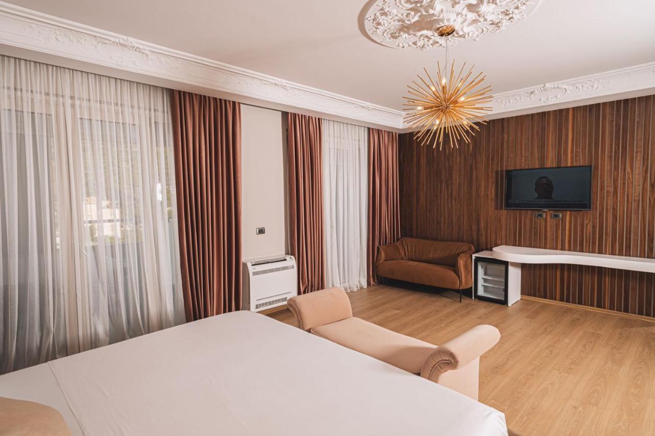Grand Mirage Hotell Vlorë Exteriör bild