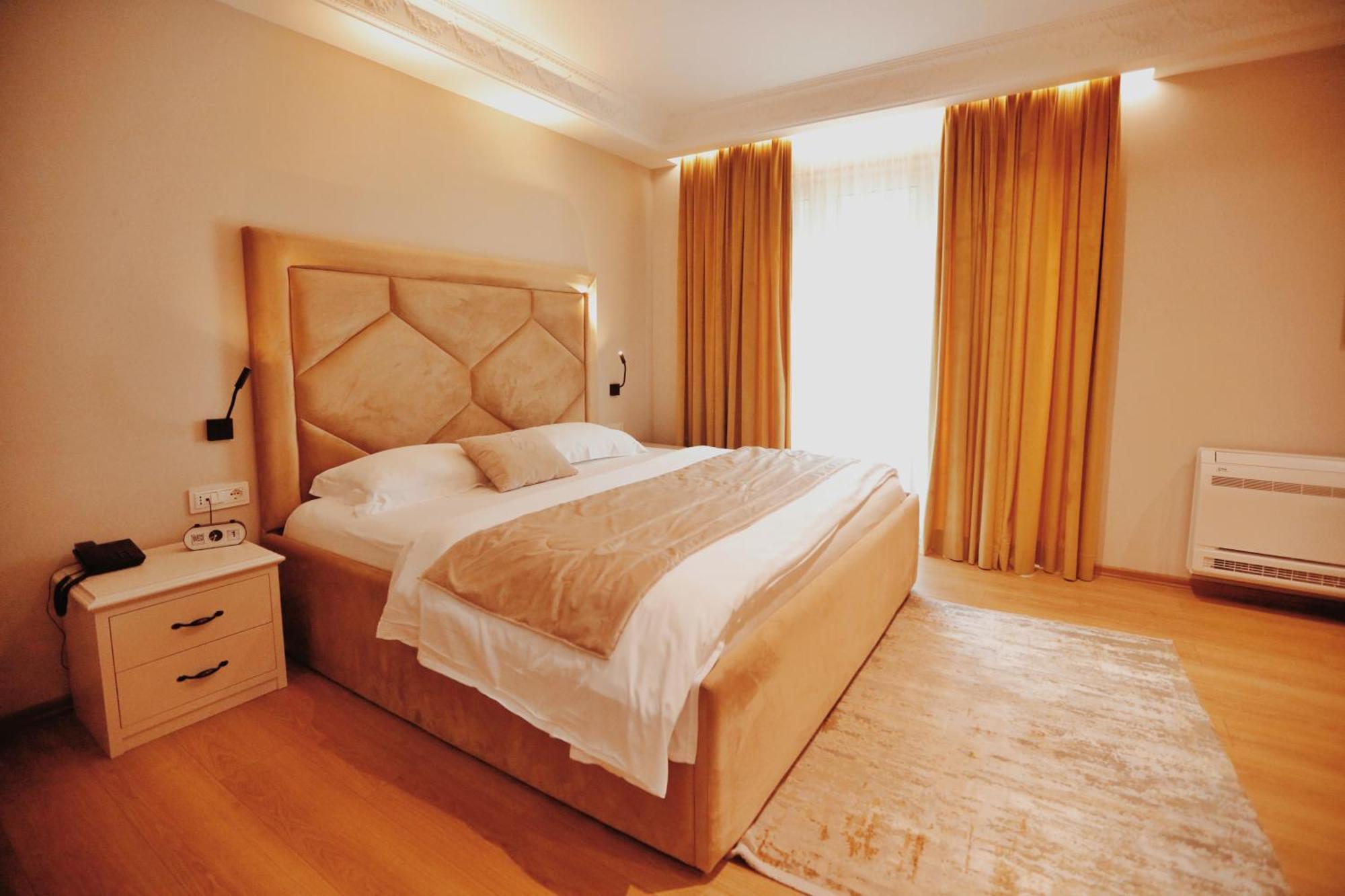 Grand Mirage Hotell Vlorë Exteriör bild